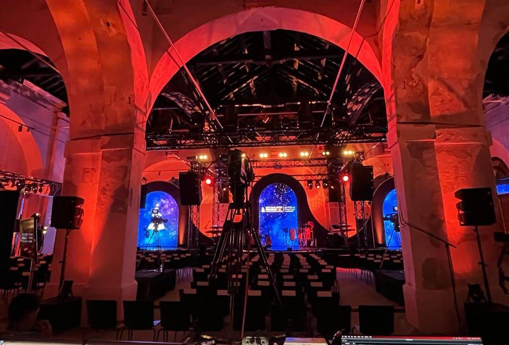 LATIN GRAMMYS – BEST NEW ARTIST